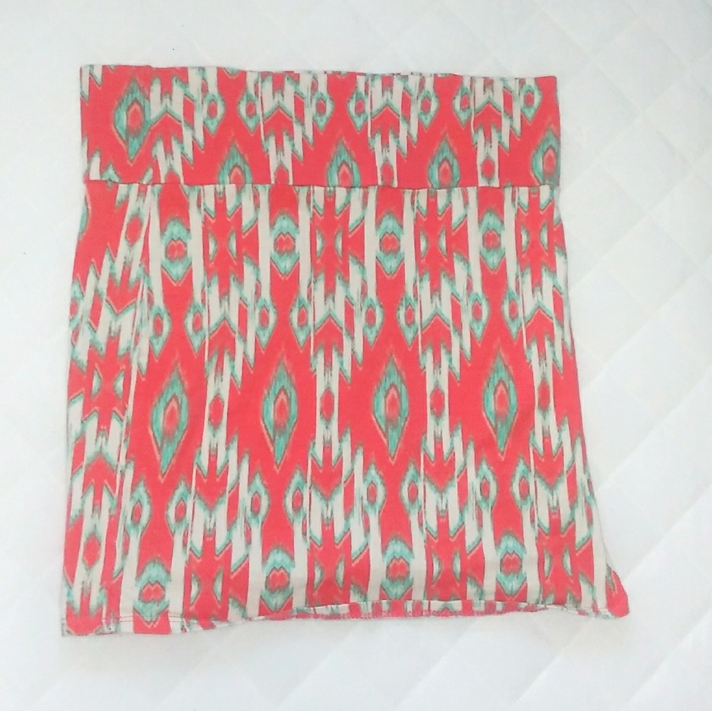 Mini Fitted skirt matching crop top